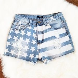 ChiQle Denim Jean Shorts
Size Small